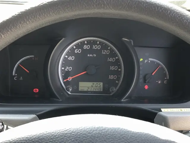 トヨタ ハイエース CBF-TRH226S(4WD)の写真49