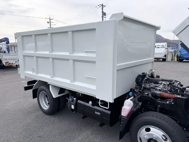 三菱 キャンター 2RG-FBA60(2WD)の写真19