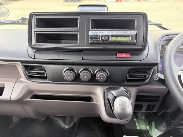 三菱 キャンター 2RG-FBA60(2WD)の写真39