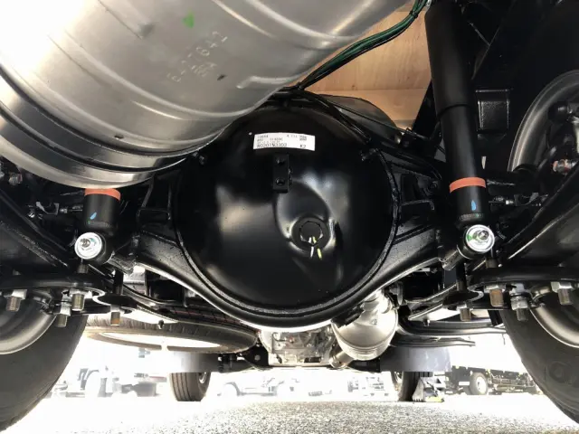 三菱 キャンター 2RG-FBA20(2WD)の写真9