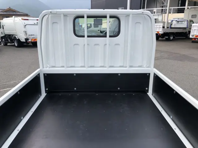 三菱 キャンター 2RG-FBA20(2WD)の写真11
