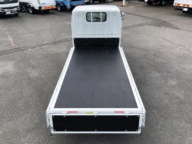 三菱 キャンター 2RG-FBA20(2WD)の写真14