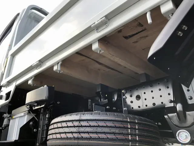 三菱 キャンター 2RG-FBA20(2WD)の写真27