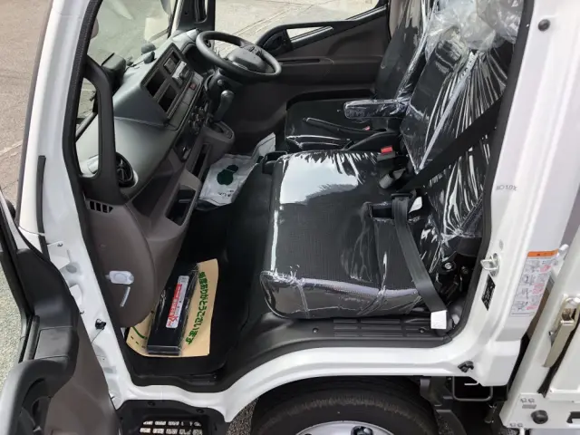 三菱 キャンター 2RG-FBA20(2WD)の写真34