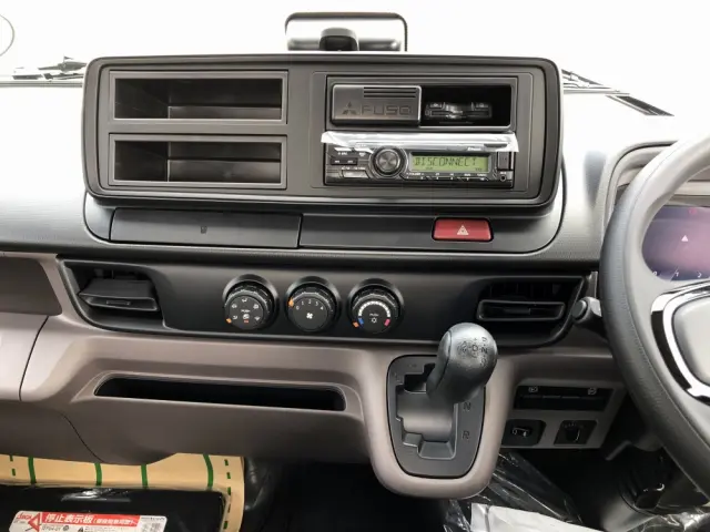 三菱 キャンター 2RG-FBA20(2WD)の写真40