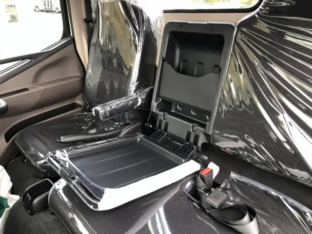 三菱 キャンター 2RG-FBA20(2WD)の写真44