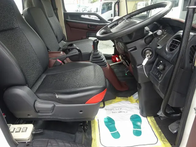 日野 レンジャー 2KG-FC2ABA(2WD)の写真4