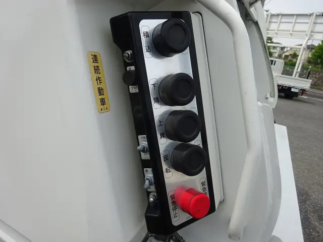 日野 レンジャー 2KG-FC2ABA(2WD)の写真22