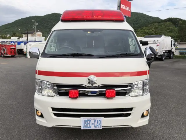 トヨタ ハイエース CBF-TRH226S(4WD)の写真7