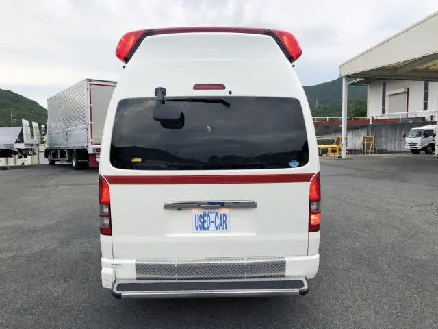 トヨタ ハイエース CBF-TRH226S(4WD)の写真8