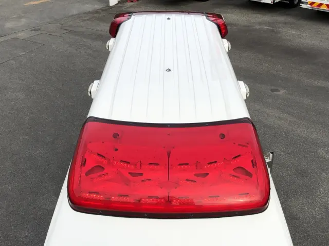 トヨタ ハイエース CBF-TRH226S(4WD)の写真33