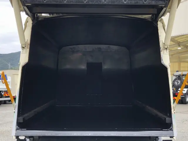 いすゞ エルフ TPG-NPR85YN(2WD)の写真15