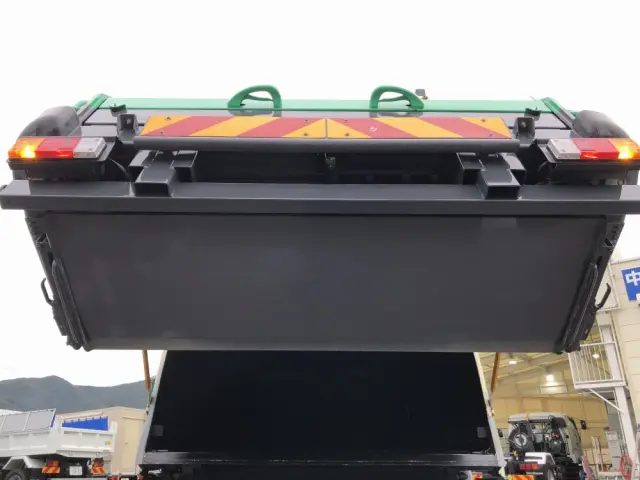 いすゞ エルフ TPG-NPR85YN(2WD)の写真32