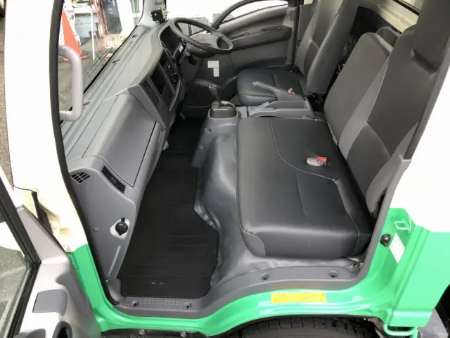 いすゞ エルフ TPG-NPR85YN(2WD)の写真35
