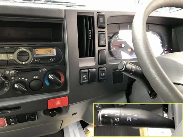 いすゞ エルフ TPG-NPR85YN(2WD)の写真38