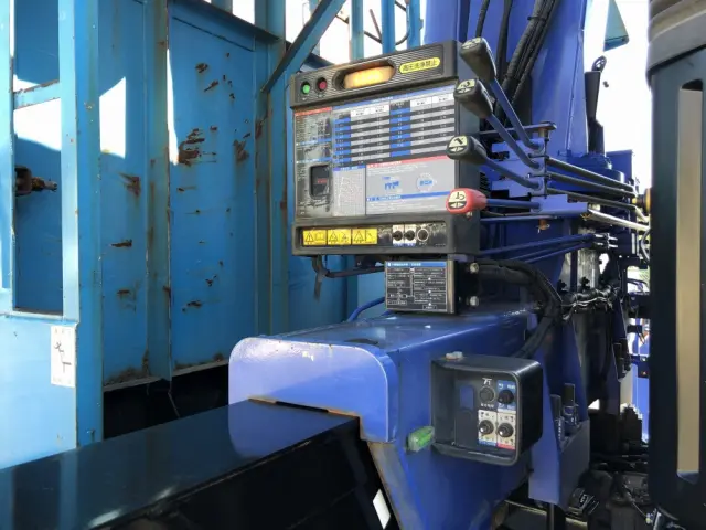 日野 プロフィア QPG-FR1EXEG(6x2)の写真17