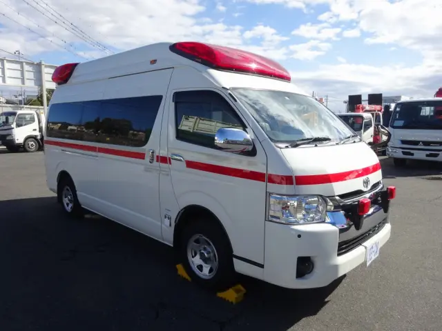 トヨタ ハイエース CBF-TRH226S(4WD)の写真5