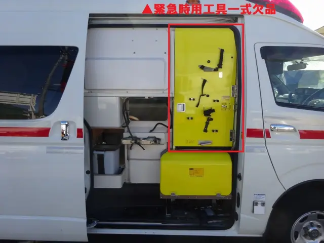 トヨタ ハイエース CBF-TRH226S(4WD)の写真26