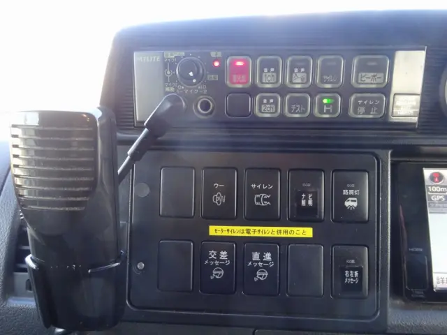 トヨタ ハイエース CBF-TRH226S(4WD)の写真42