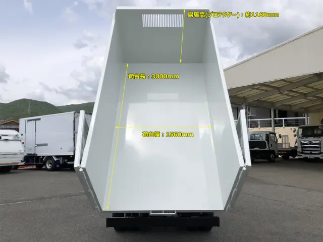 三菱 キャンター 2RG-FBA60(2WD)の写真3