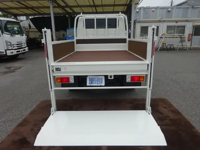 日野 デュトロ 2DG-XZU685M(4WD)の写真8