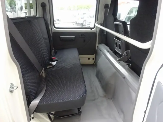 日野 デュトロ 2DG-XZU685M(4WD)の写真9
