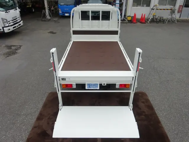 日野 デュトロ 2DG-XZU685M(4WD)の写真18