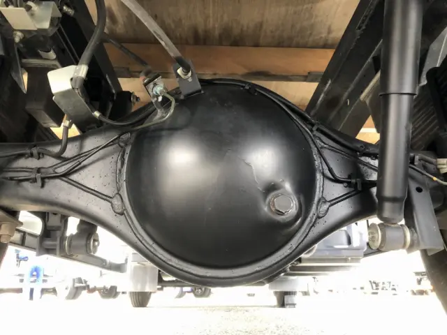 いすゞ エルフ 2RG-NPR88YM(2WD)の写真9