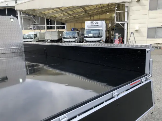 いすゞ エルフ 2RG-NPR88YM(2WD)の写真14