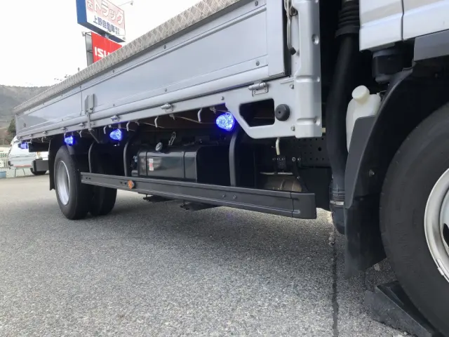 いすゞ エルフ 2RG-NPR88YM(2WD)の写真22