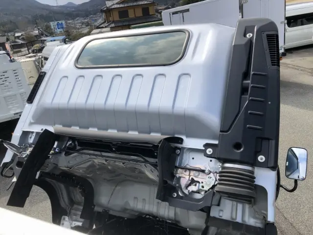 いすゞ エルフ 2RG-NPR88YM(2WD)の写真29