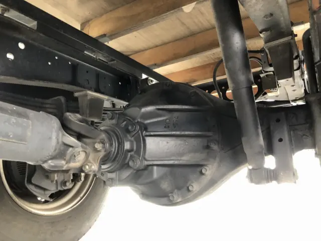 いすゞ エルフ 2RG-NPR88YM(2WD)の写真31