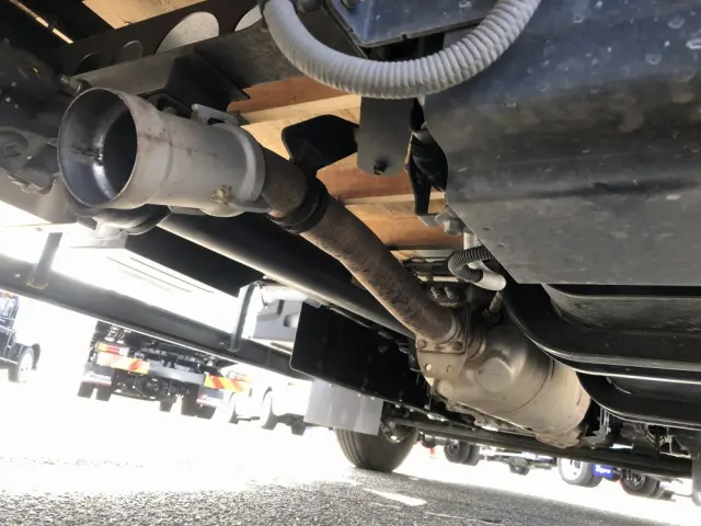 いすゞ エルフ 2RG-NPR88YM(2WD)の写真34