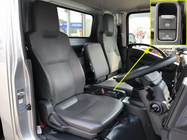 いすゞ エルフ 2RG-NPR88YM(2WD)の写真43