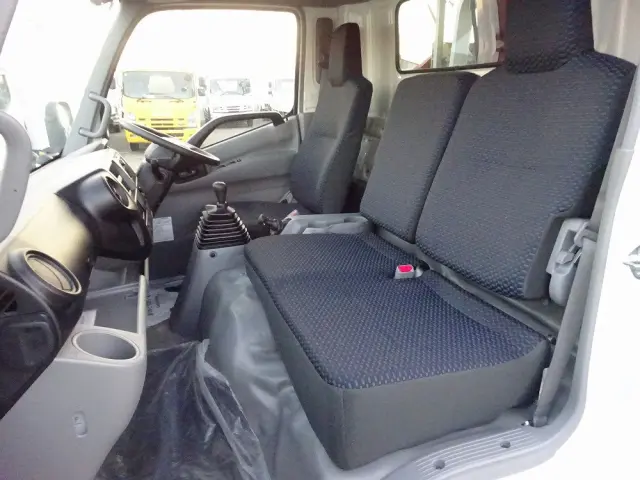 日野 デュトロ 2RG-XZU712M(2WD)の写真39