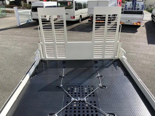 日野 デュトロ 2KG-XZU722M(2WD)の写真18