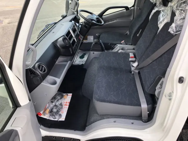 日野 デュトロ 2KG-XZU722M(2WD)の写真37