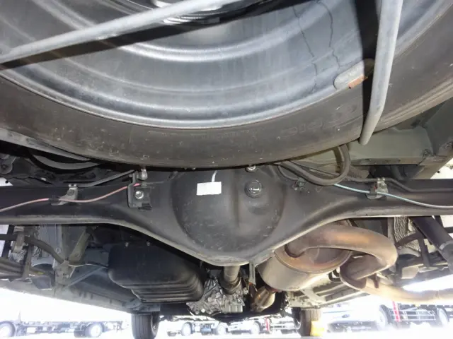 トヨタ ハイエースバン CBF-TRH226S(4WD)の写真8