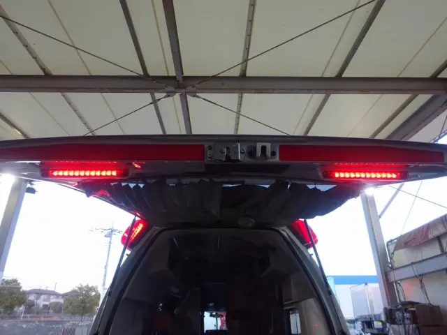 トヨタ ハイエースバン CBF-TRH226S(4WD)の写真31