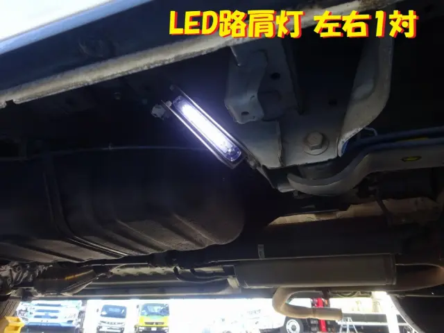 トヨタ ハイエースバン CBF-TRH226S(4WD)の写真36