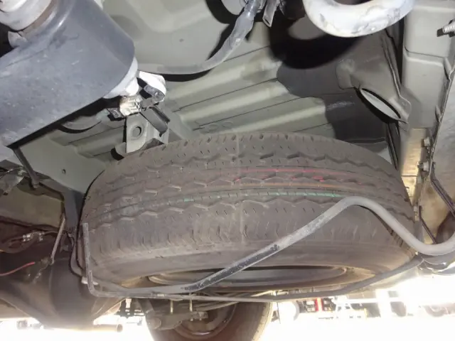 トヨタ ハイエースバン CBF-TRH226S(4WD)の写真38