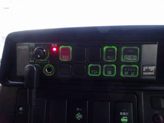 トヨタ ハイエースバン CBF-TRH226S(4WD)の写真43