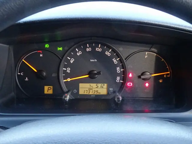 トヨタ ハイエースバン CBF-TRH226S(4WD)の写真49