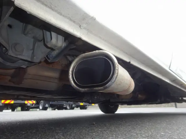 トヨタ ハイエース CBF-TRH226S(4WD)の写真34