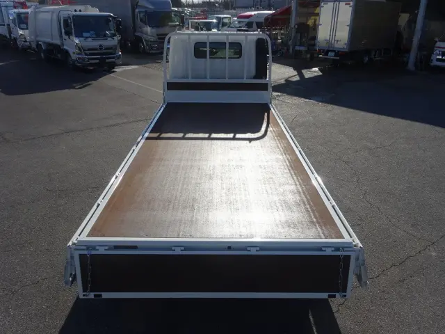 トヨタ ダイナ 2KG-XZU722(2WD)の写真8