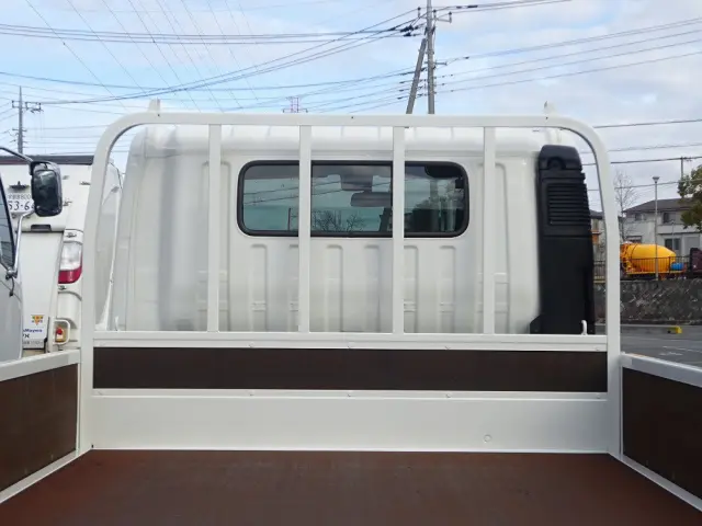 トヨタ ダイナ 2KG-XZU722(2WD)の写真13