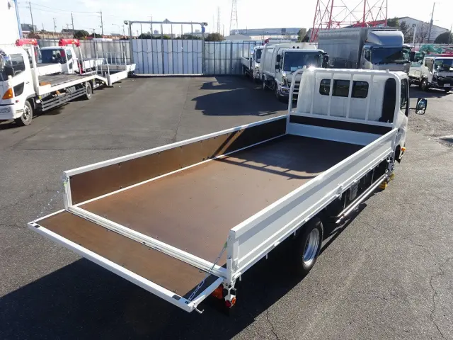 トヨタ ダイナ 2KG-XZU722(2WD)の写真17