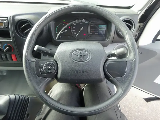 トヨタ ダイナ 2KG-XZU722(2WD)の写真33