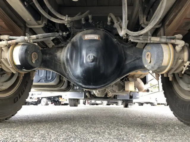 いすゞ フォワード 2RG-FTR90U2(2WD)の写真9