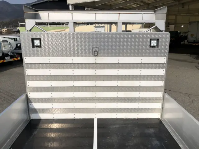 いすゞ フォワード 2RG-FTR90U2(2WD)の写真12